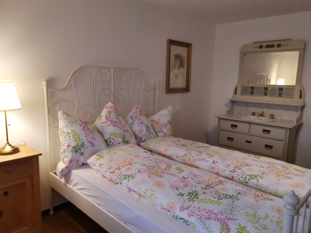 Chasa Sassalba Bed & Breakfast Lu Bagian luar foto
