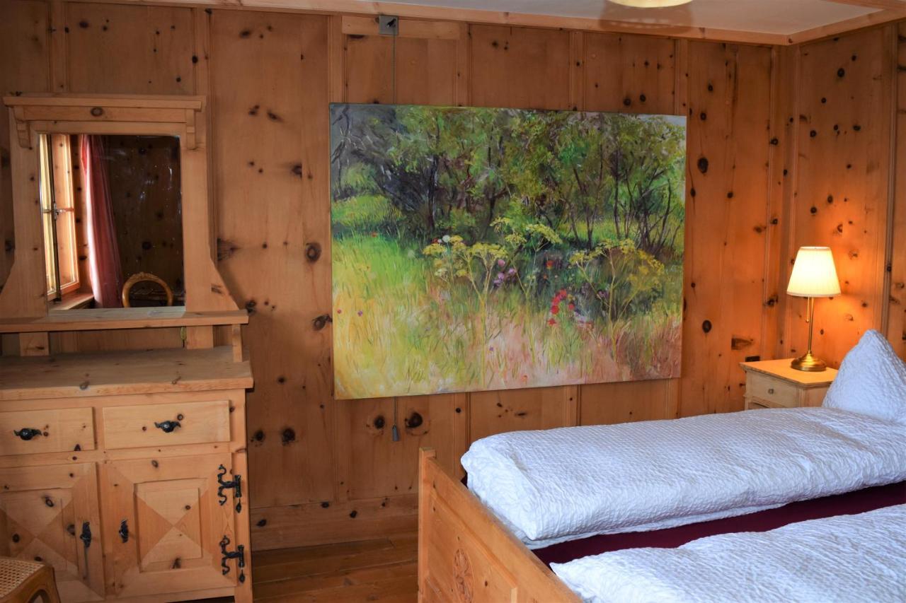 Chasa Sassalba Bed & Breakfast Lu Bagian luar foto